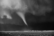 Mitch Dobrowner, Tornado above Farm