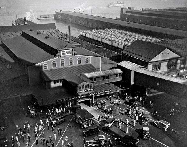 Berenice Abbott, Hoboken Ferry Terminal