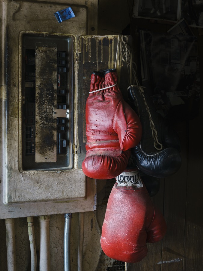 Norm Diamond, Hanging Gloves