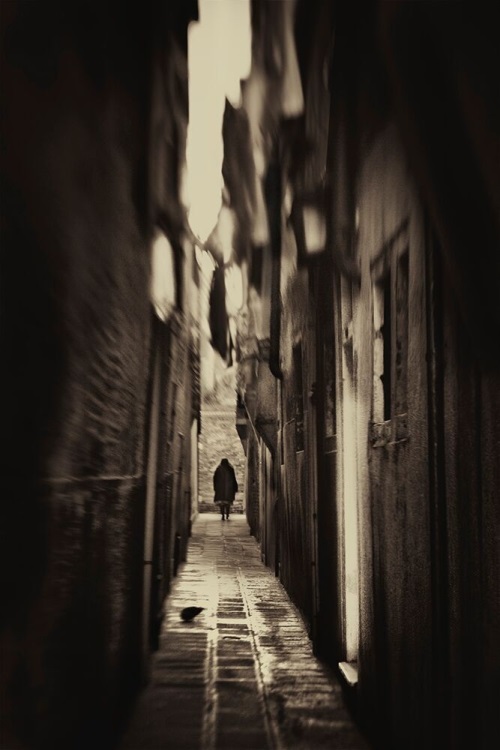 Sarah Hadley, Fine della Strada