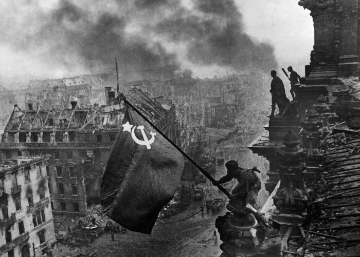 Yevgeny Khldei, Soviet Flag over Reichstag | Afterimage Gallery