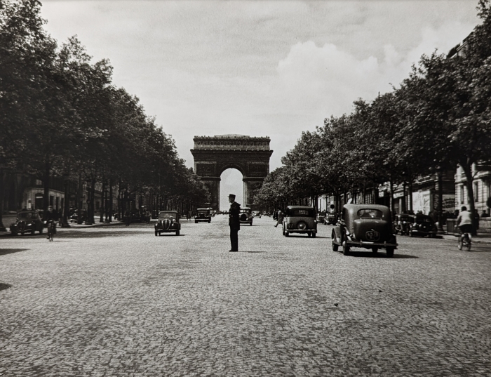 Fern Koch, Arc de Triomphe | Afterimage Gallery