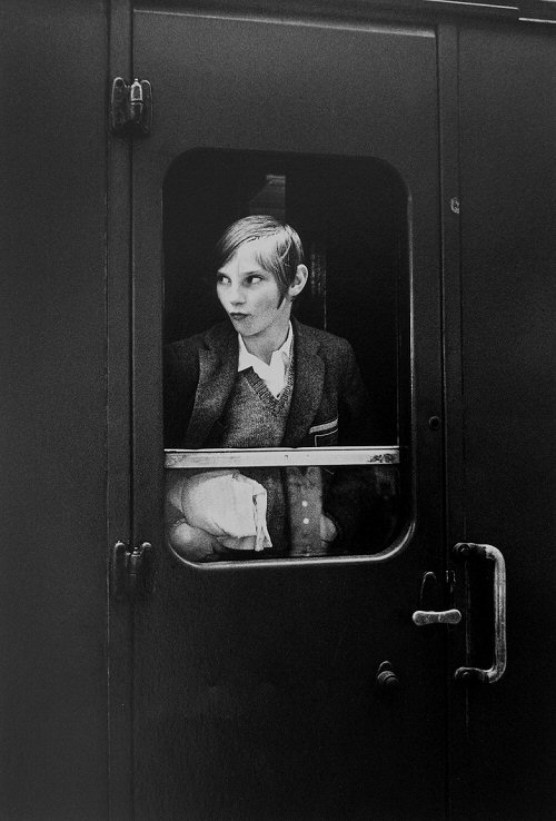 Eva Rubinstein, Girl on Train