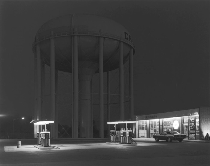 George Tice, Petit's Mobil Station